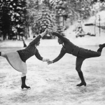 Patineurs artistiques en extérieur