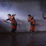Danseuses traditionnelles en mouvement