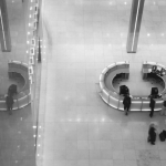 Vue Aérienne d'un Hall d'Accueil d'Aéroport Moderne