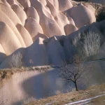 Formations rocheuses en Cappadoce sous le soleil