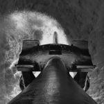 Jet d'Eau Puissant en Noir et Blanc