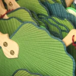 Eventails Traditionnels en Papier et Bois