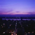 Ville Vue de Nuit au Crépuscule