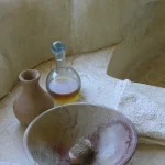 Accessoires de Bain en Terre Cuite et Verrerie