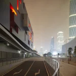 Ville Futuriste Illuminée la Nuit
