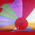 Préparation d'une Montgolfière Multicolore