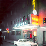 Devanture de Théâtre Astoria la Nuit