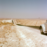 Route Déserte avec Voiture