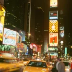 Soirée animée à Times Square, New York City