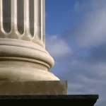 Base de colonne classique en pierre