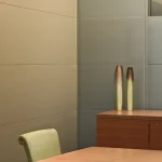 Salle de Réunion Moderne avec Décoration Elégante