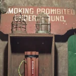 Affiche interdiction de fumer avec dynamite et lanternes souterraines