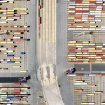 Vue Aérienne d'un Terminal à Conteneurs