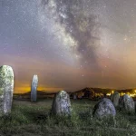 Menhirs sous la Voie Lactée