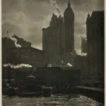 Skyline urbain en noir et blanc avec silhouette d'une personne et bateau