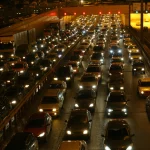 Embouteillage nocturne en ville