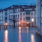 Canal à Venise au Crépuscule