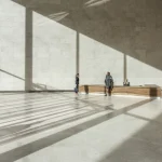 Hall d'entrée lumineux avec réception et visiteurs