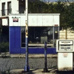 Ancienne station-service abandonnée en Europe