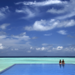 Piscine Infinie avec Vue sur l'Océan