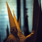 Procession de Pénitents en Cagoule Blanche
