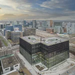 Vue aérienne de skyline urbaine avec bâtiments modernes