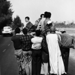 Transport de groupe sur un camion en route